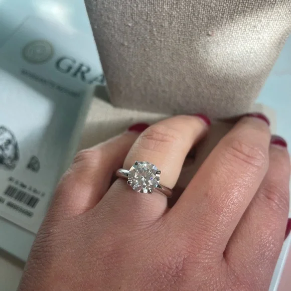 ❗️SOLD❗️3 CT Moissanite Ring - Picture 3 of 7